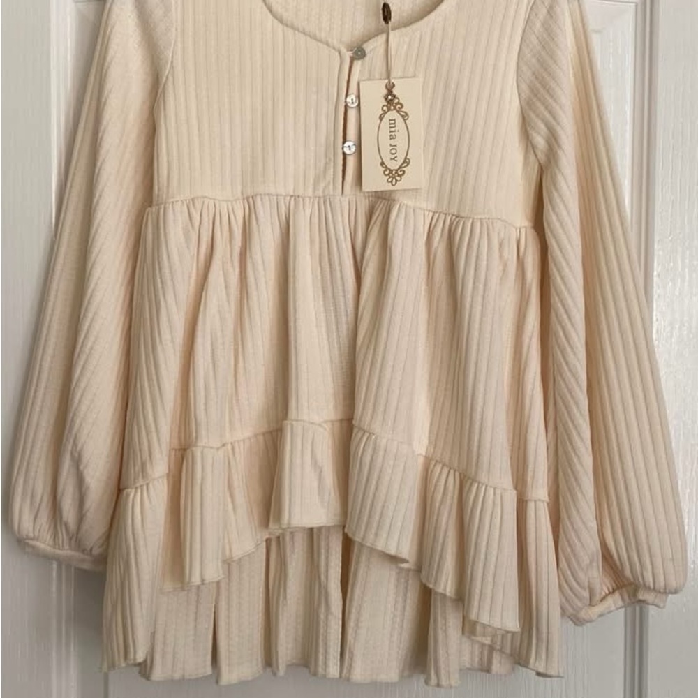 Joyfolie Mia Joy Ola tunic top, girls size 8, new with tags, gardenia color